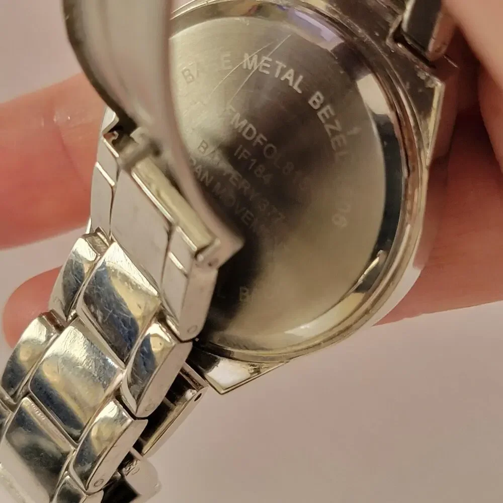 Folio Womens Watch White Dial Silver Case 32mm Stainless Bracelet Quartz